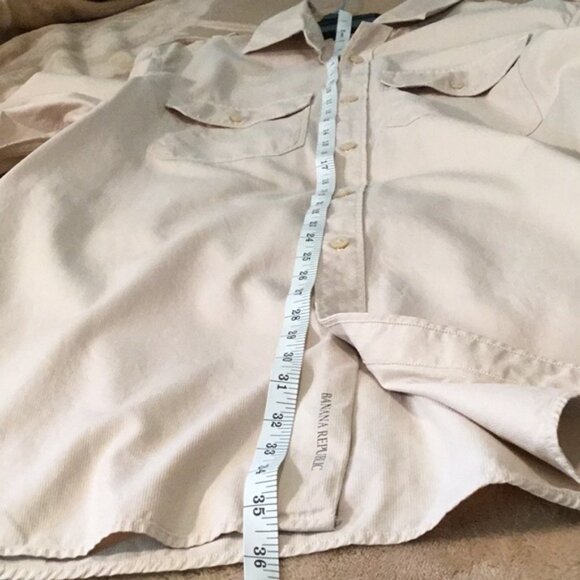 Banana Republic Classic Fit Beige Shirt - Picture 6 of 8